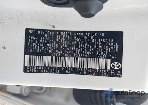 2017 Toyota Corolla Le z USA, uszkodzony, nr VIN 5YFBURHE3HP588995